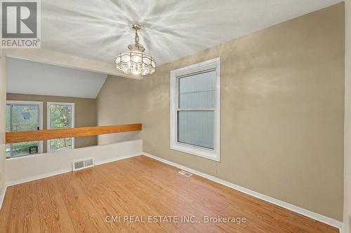 879 Beauclaire Drive, Ottawa, ON - Indoor Photo Showing Other Room