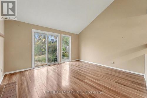 879 Beauclaire Drive, Ottawa, ON - Indoor Photo Showing Other Room