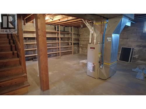 6295 College Road, Grand Forks, BC - Indoor Photo Showing Basement