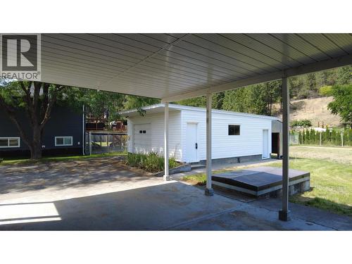 6295 College Road, Grand Forks, BC - Outdoor