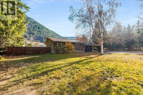 940 Columbia Road  Castlegar, BC V1N 4K5