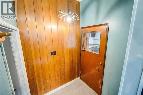 940 Columbia Road, Castlegar, BC - Indoor Photo Showing Other Room