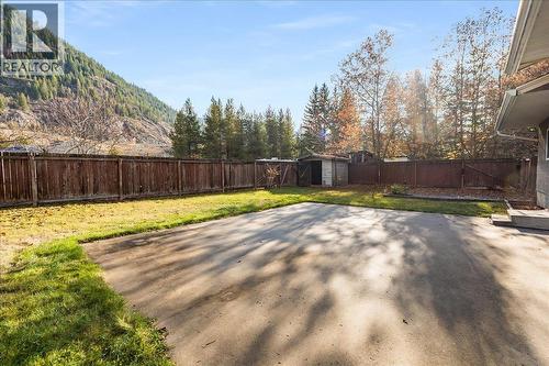 940 Columbia Road, Castlegar, BC - Outdoor