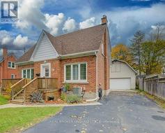 76 BRENTWOOD AVENUE  Kitchener, ON N2H 2C8