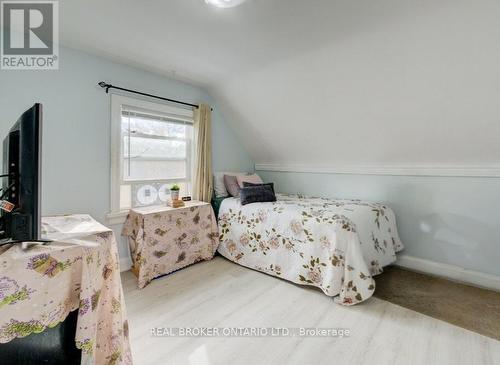 76 Brentwood Avenue, Kitchener, ON - Indoor Photo Showing Bedroom