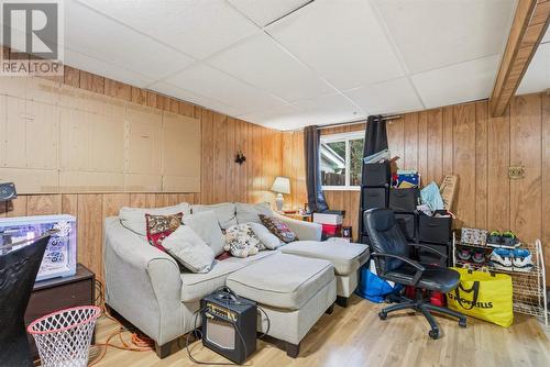 29 Laurier Rd, Elliot Lake, ON - Indoor