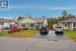 29 Laurier RD  Elliot Lake, ON P5A 2T9