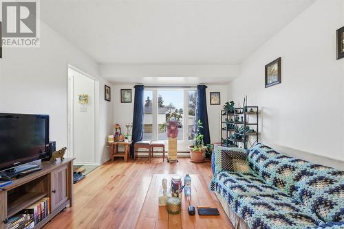 29 Laurier Rd, Elliot Lake, ON - Indoor Photo Showing Living Room