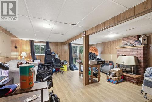 29 Laurier Rd, Elliot Lake, ON - Indoor