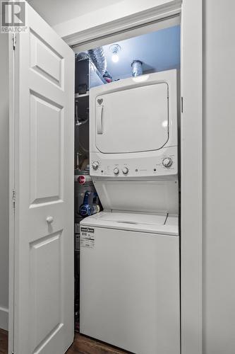 54 Goldfinch Drive, Paradise, NL - Indoor Photo Showing Laundry Room