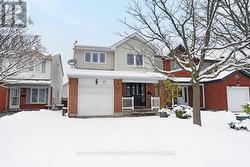 41 SADDLE CRESCENT  Ottawa, ON K1G 5L4