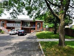 56 PETUNIAS ROAD SW  Brampton, ON L6V 3G8