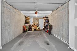 Garage - 