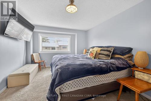 3 - 35 Waterman Avenue, London South (South R), ON - Indoor Photo Showing Bedroom