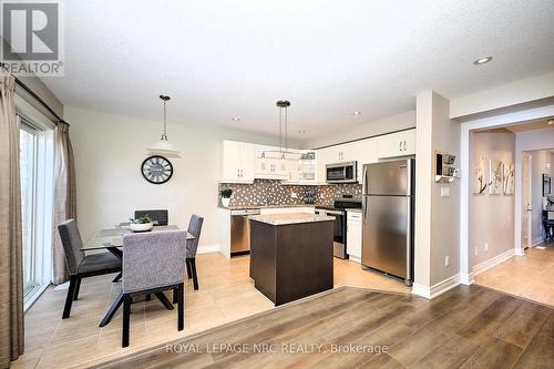 118 Roselawn Crescent, Welland (Coyle Creek), ON - Indoor Photo Showing Kitchen With Upgraded Kitchen