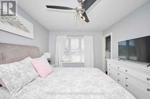 118 Roselawn Crescent, Welland (Coyle Creek), ON - Indoor Photo Showing Bedroom