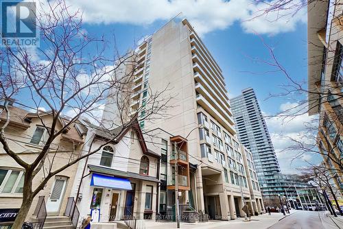 Ph105 - 8 Scollard Street, Toronto, ON - Outdoor With Facade