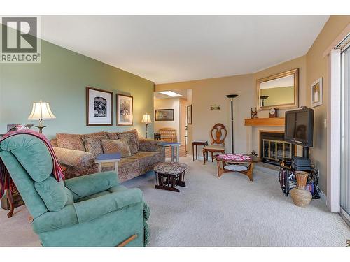 3815 Brown Road Unit# 307, West Kelowna, BC - Indoor Photo Showing Living Room With Fireplace