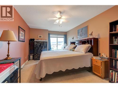 3815 Brown Road Unit# 307, West Kelowna, BC - Indoor Photo Showing Bedroom