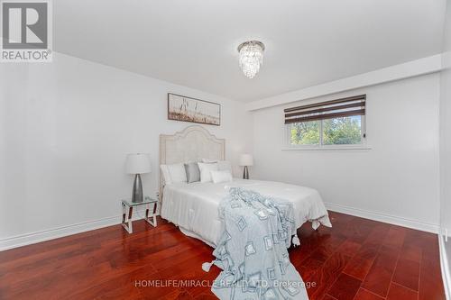764 Eaglemount Crescent, Mississauga, ON - Indoor Photo Showing Bedroom