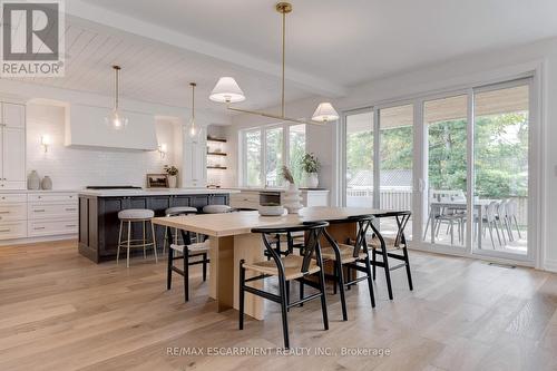 684 Peele Boulevard, Burlington, ON - Indoor Photo Showing Dining Room