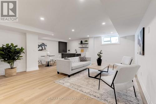 684 Peele Boulevard, Burlington, ON - Indoor Photo Showing Other Room