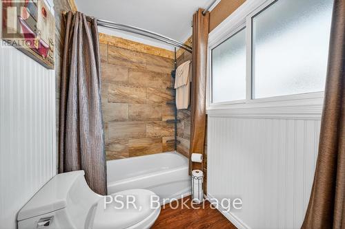 117 Sunrise Drive, Hamilton, ON - Indoor Photo Showing Bathroom