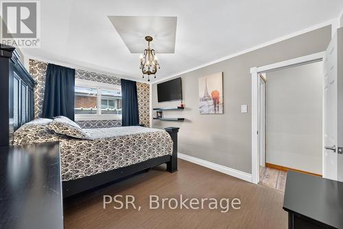 117 Sunrise Drive, Hamilton, ON - Indoor Photo Showing Bedroom