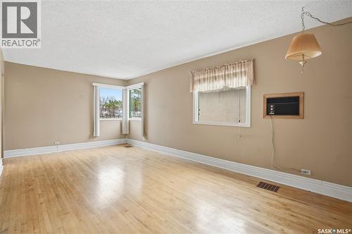 1352 Argyle Street, Regina, SK - Indoor Photo Showing Other Room