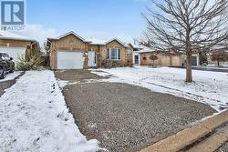 MAIN - 16 NICOLE MARIE AVENUE  Barrie, ON L4M 6Y8