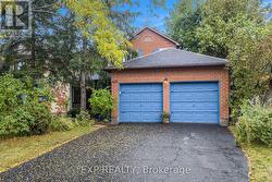433 PICKFORD DRIVE  Ottawa, ON K2L 3R6