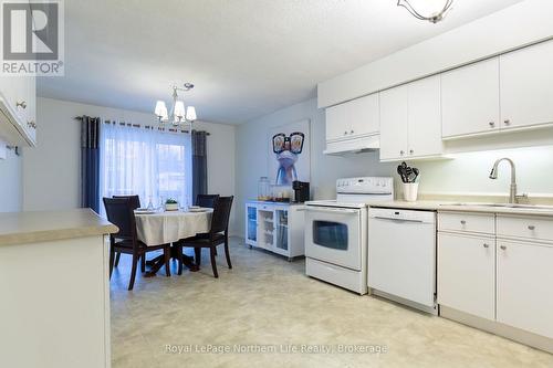1 - 624 Lakeshore Drive, North Bay (Ferris), ON - Indoor Photo Showing Kitchen