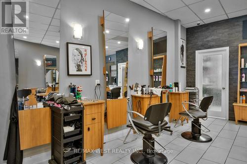 7A - 1065 Davis Drive, Newmarket, ON 