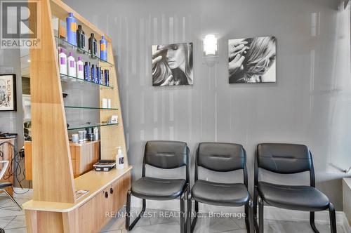 7A - 1065 Davis Drive, Newmarket, ON 