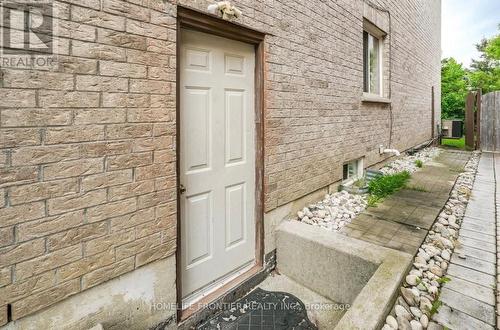 3861 Brinwood Gate, Mississauga, ON - Outdoor With Exterior