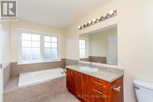 565 Pepperville Crescent, Ottawa, ON - Indoor Photo Showing Bathroom