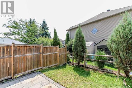 565 Pepperville Crescent, Ottawa, ON - Outdoor With Exterior