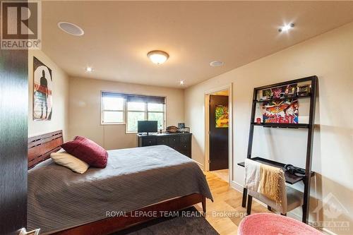 423 Rahul Crescent, Ottawa, ON - Indoor Photo Showing Bedroom