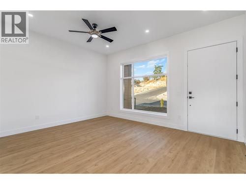 Entrance Foyer - 1148 Hume Avenue, Kelowna, BC - Indoor Photo Showing Other Room