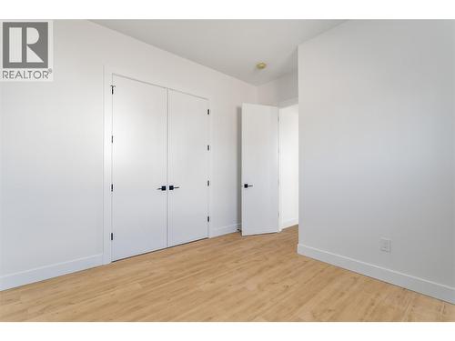 1148 Hume Avenue, Kelowna, BC - Indoor Photo Showing Other Room