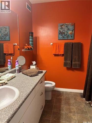 28 Eagle View Way, Elk Ridge, SK - Indoor Photo Showing Bathroom