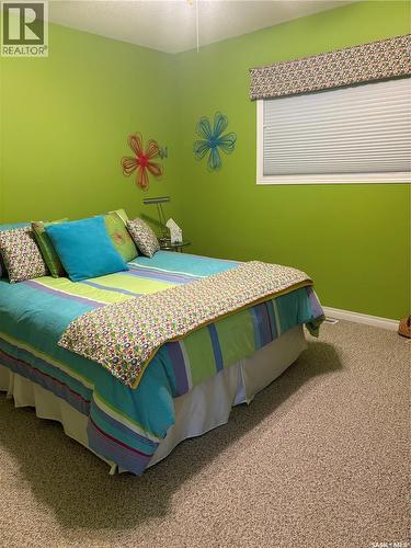 28 Eagle View Way, Elk Ridge, SK - Indoor Photo Showing Bedroom