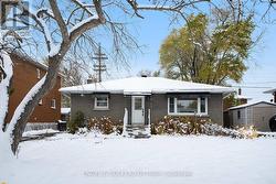 #A - 465 NEWMAN AVENUE  Ottawa, ON K1K 1N8