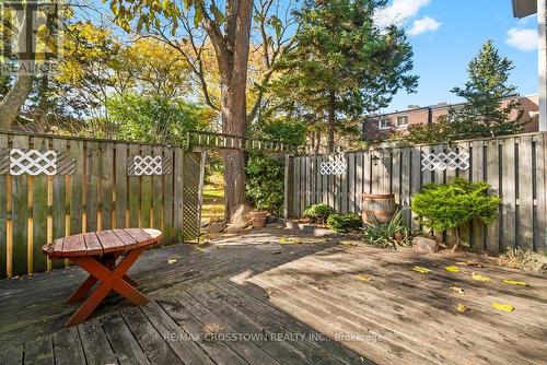 20 - 627 Rathburn Road, Toronto, ON - Outdoor