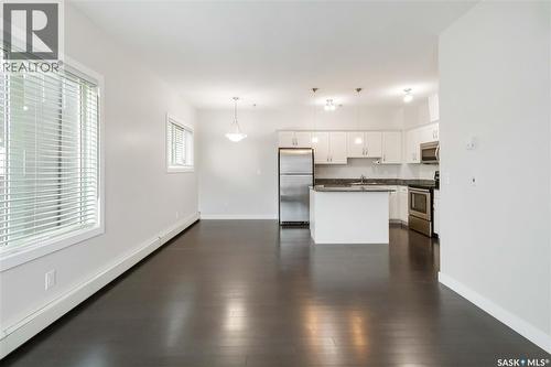 209 710 Hart Road, Saskatoon, SK - Indoor Photo Showing Kitchen