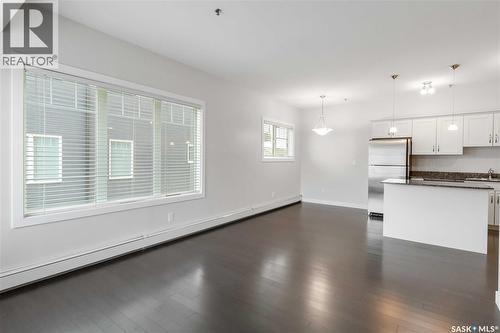 209 710 Hart Road, Saskatoon, SK - Indoor Photo Showing Kitchen