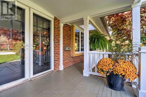 132 Sparling Court, Oakville, ON - Outdoor With Exterior