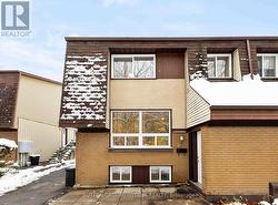 131 RENOVA AVENUE  Ottawa, ON K1G 4C7