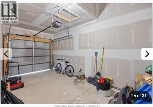 1045 Niagara Unit# Upper, Windsor, ON - Indoor Photo Showing Garage