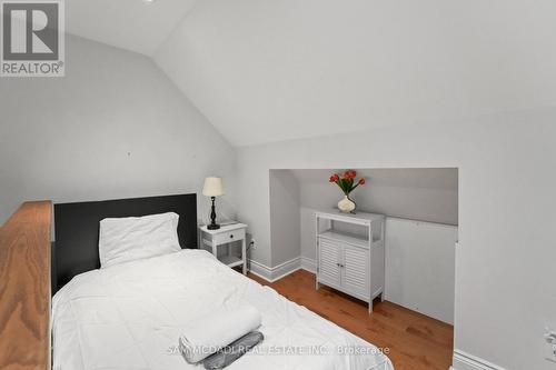 64 Wanita Road, Mississauga, ON - Indoor Photo Showing Bedroom